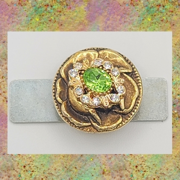 Vintage Button Brooch Goldtone Green Crystal Magnet #665 - Picture 12 of 12